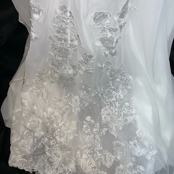 NEW Mori Lee Ailani Ivory Bridal Gown Wedding Dress Style 5873 Size 10 - Picture 11 of 16